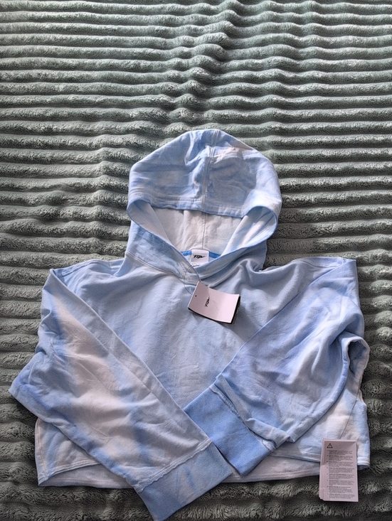 Nike Tops - NWT s.S Nike Yoga Cropped Hoodie